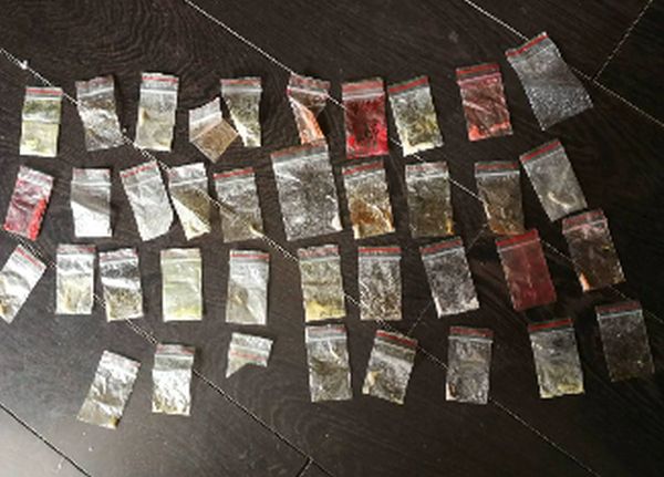 У мужчины и женщины в Нижегородской области изъяли 50 пакетиков с наркотиками - фото 1