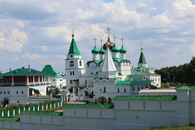 Аллея Романовых открылась в Нижнем Новгороде (ФОТО) - фото 9