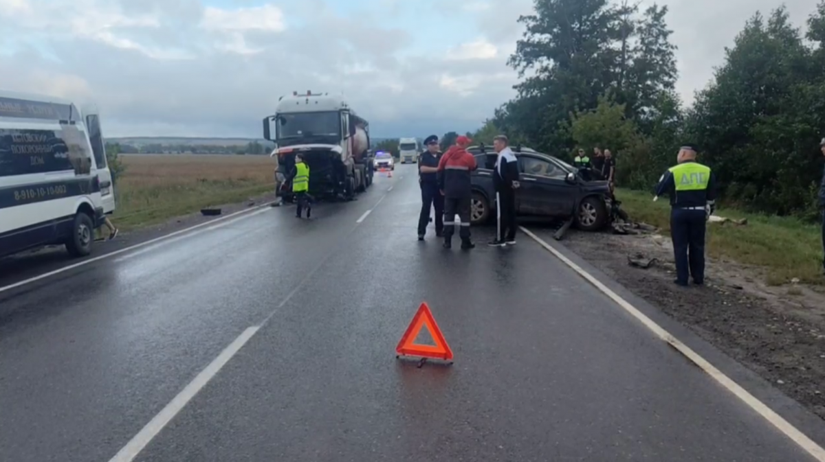 Лобовое столкновение под Нижним Новгородом закончилось смертью - фото 1