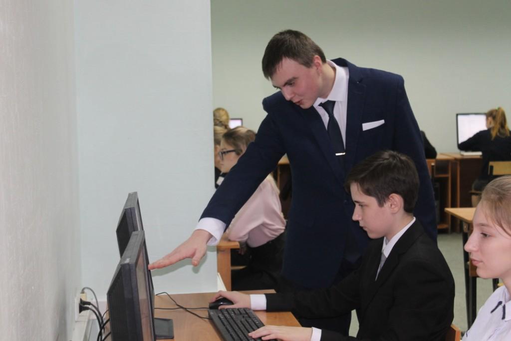 Ученик 9-го класса Илья Абрамов из Нижнего Новгорода может получить 60 тысяч рублей - фото 2