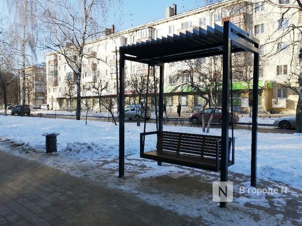 Диванные скамейки и деревянные качели: как изменился Сормовский район - фото 11