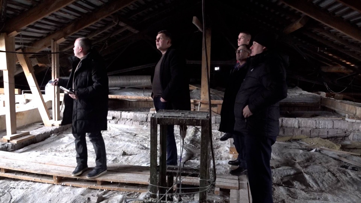 Крыша обрушилась во Дворце культуры в Нижегородской области - фото 2