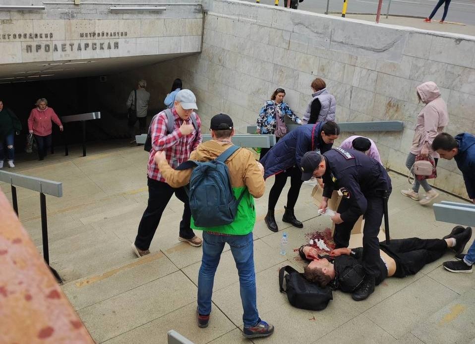 Полиция: пострадавший на сходе в метро нижегородец упал сам - фото 1