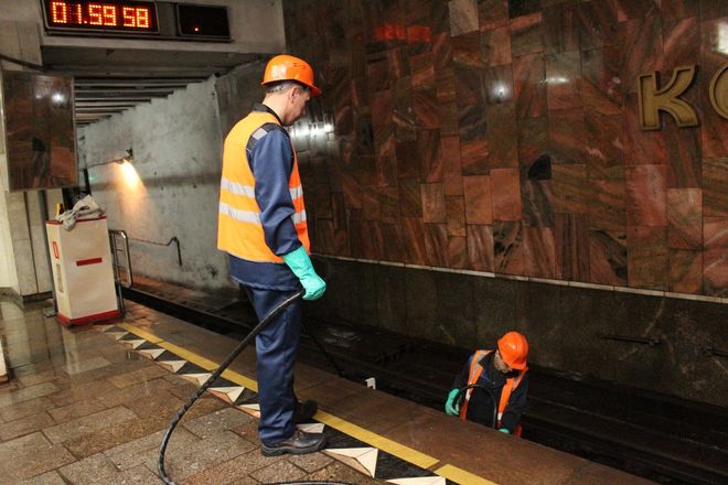 Неспящая подземка: что происходит ночью в нижегородском метро - фото 12