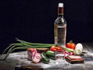 Какими продуктами нельзя закусывать алкоголь в новогоднюю ночь