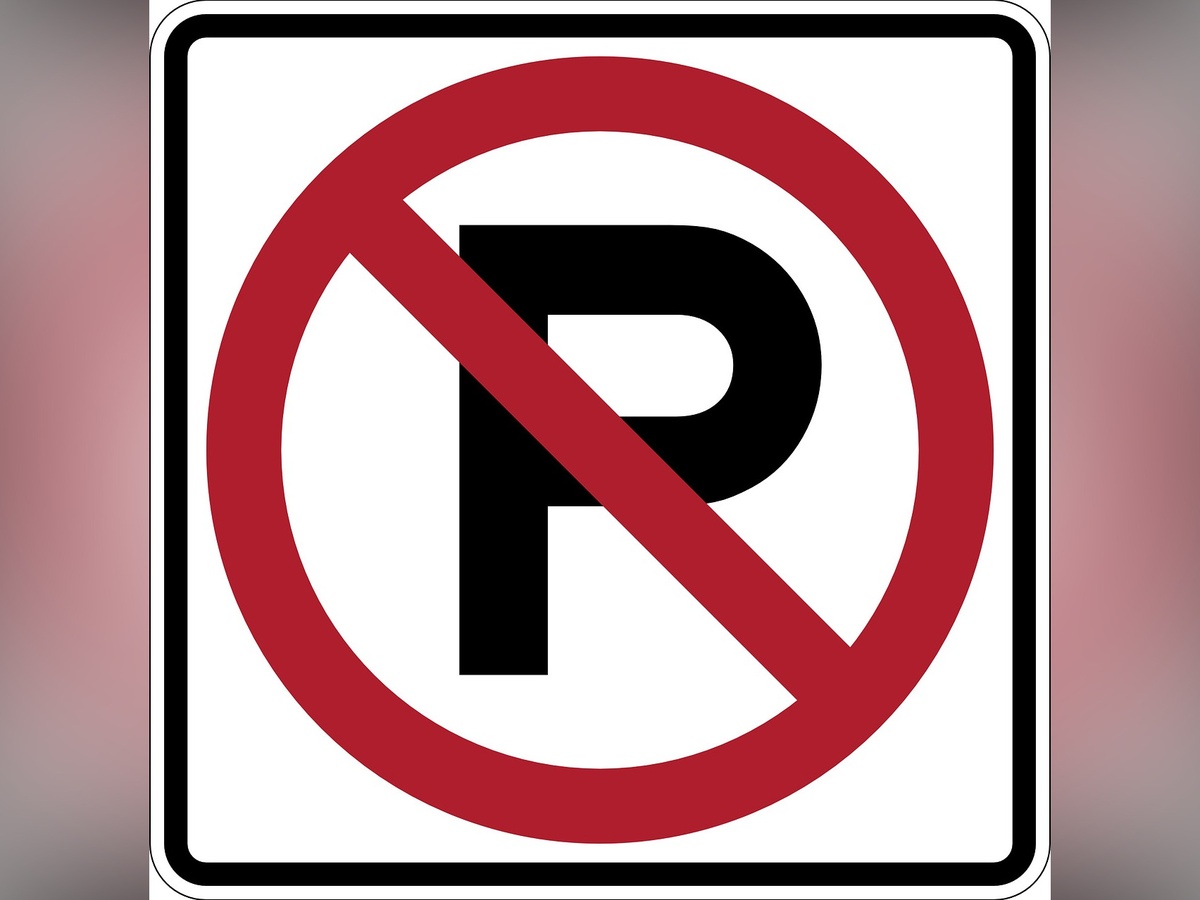 Перечеркнутые знаки дорожного движения. Парковка запрещена дорожный знак. Знак запрета стоянки. Иконка стоянка запрещена. Парковка запрещена табличка.