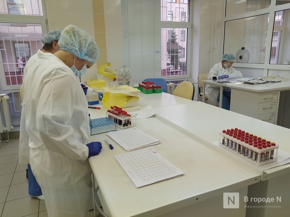 Нижегородских врачей наградили Почетным знаком за борьбу с коронавирусом
