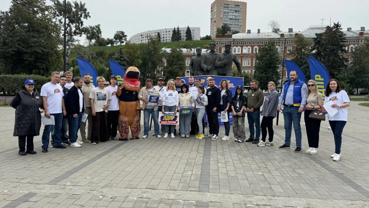 Атмахов: 5 000 нижегородцев оставили подписи в поддержку инициатив ЛДПР - фото 1