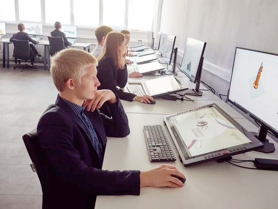 Мининский университет помог школьникам определиться с будущей профессией - фото 1
