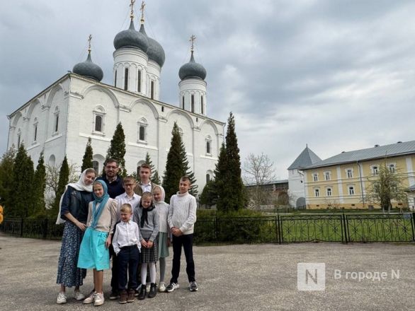 &laquo;Новая родина&raquo;. Переселенцы из недружественных стран побывали в Макарьевском монастыре &mdash; фоторепортаж - фото 9