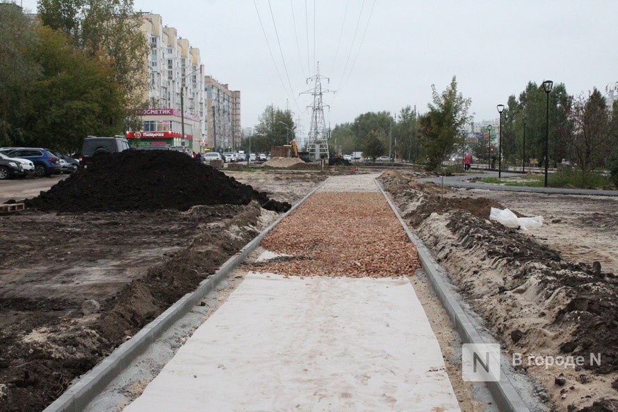 Качели, клумбы, велодорожка: как изменились скверы Московского района - фото 46