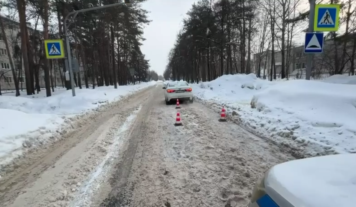 Иномарка сбила подростка на пешеходном переходе в Дзержинске - фото 1