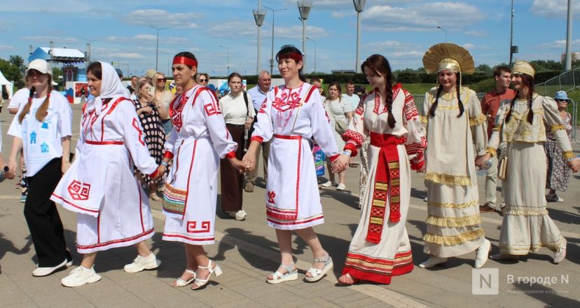 Масштабный гастрофест и концерты: как прошел День России в Нижнем Новгороде &mdash; фоторепортаж - фото 35