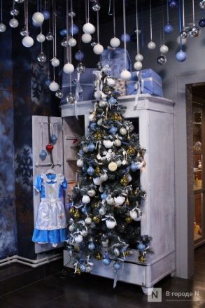 Волшебство из стекла: фоторепортаж с фабрики елочных игрушек в Нижнем Новгороде - фото 138