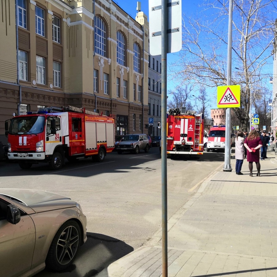 Кафе загорелось на улице Ульянова в центре Нижнего Новгорода | 15.04.2022 | Нижний  Новгород - БезФормата