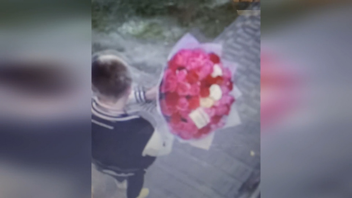 Нижегородец украл ради возлюбленной 51 розу - фото 1