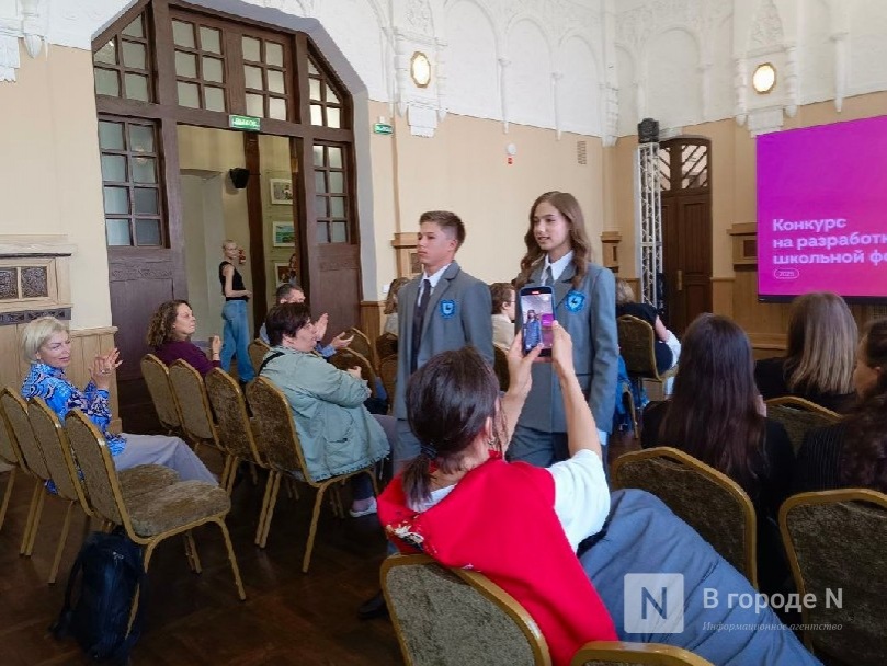 Новую школьную форму презентовали в Нижнем Новгороде: как она выглядит - фото 3