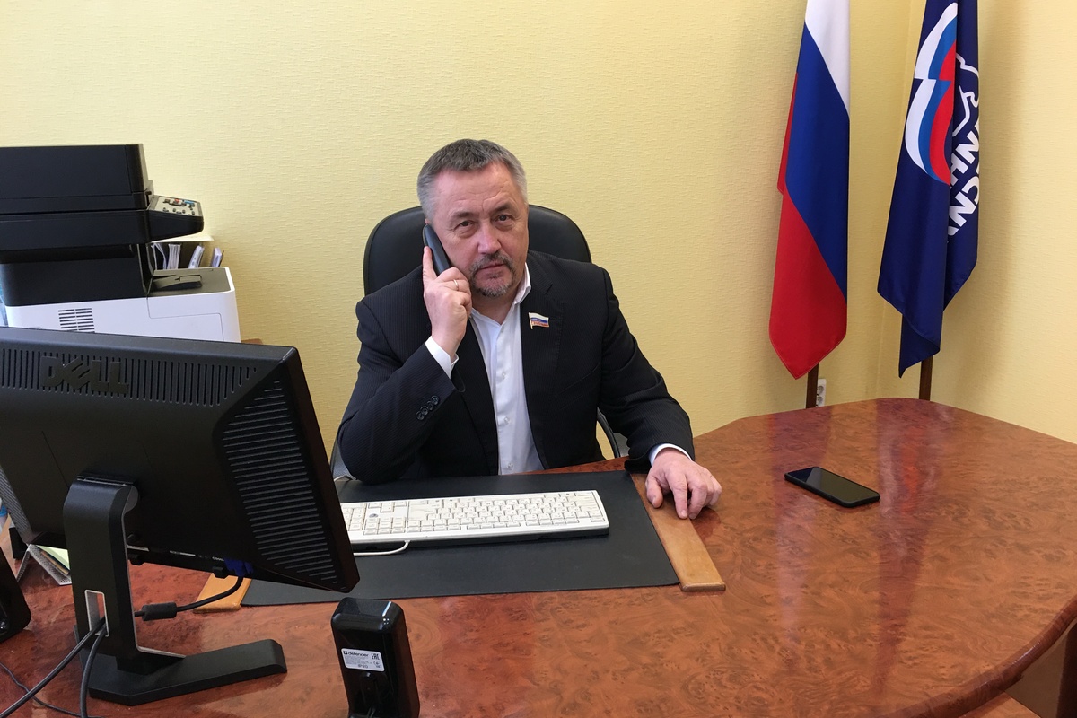 Депутат Гордеев обсудил с жителями Бора вопросы ЖКХ - фото 1