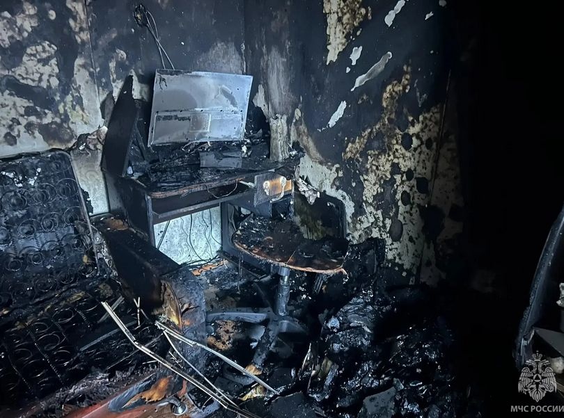 Пятерых человек спасли из горящего дома  Нижегородской области - фото 1