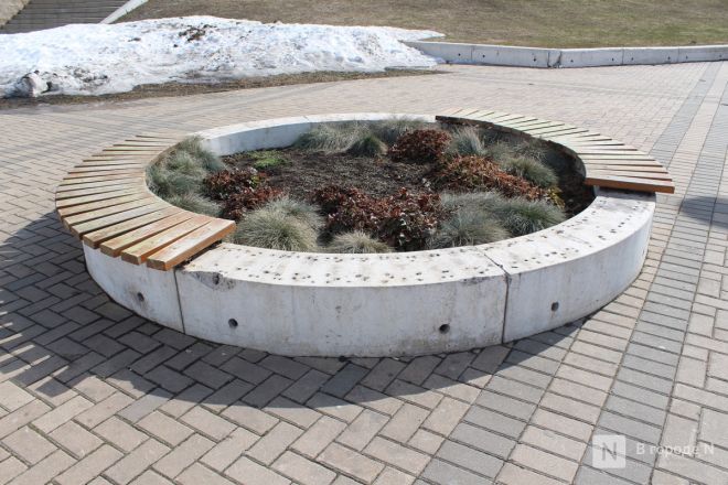 Трещит по швам: как выглядит центр Нижнего Новгорода после аномальной зимы — фоторепортаж - фото 131