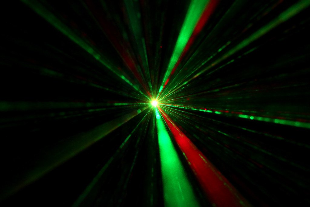 Нижегородские физики создали преобразователь лазерных импульсов в терагерцовое излучение - фото 1