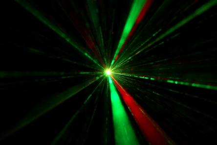 Нижегородские физики создали преобразователь лазерных импульсов в терагерцовое излучение