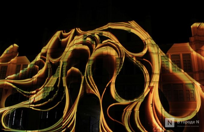 Вулкан эмоций и световые кольца: фестиваль Intervals проходит в Нижнем Новгороде - фото 38