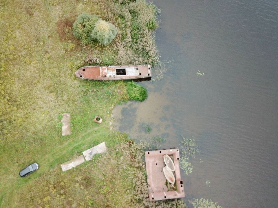 Старое судно перекрыло доступ к реке Санохте в Чкаловском районе - фото 1