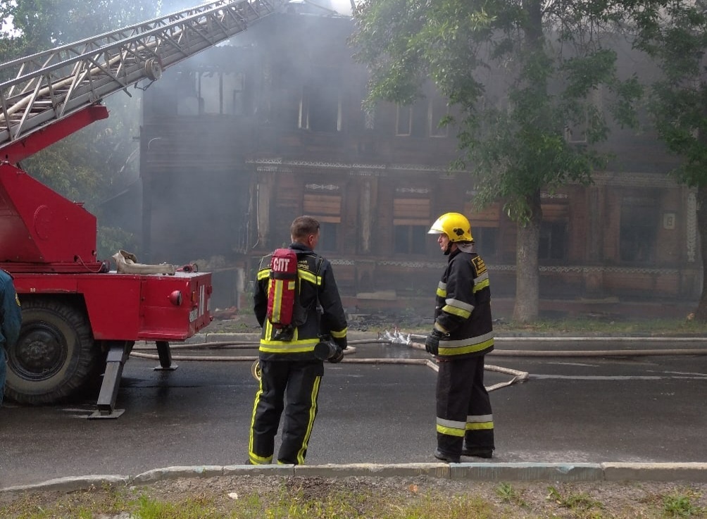 Исторический дом сгорел на улице Шевченко в Нижнем Новгороде - фото 1