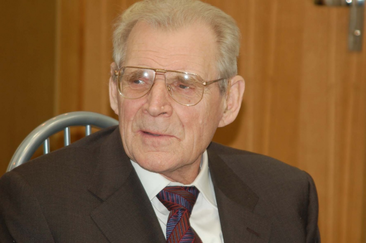 Памятник физику Андрею Гапонову-Грехову хотят установить в Нижнем Новгороде  - фото 1