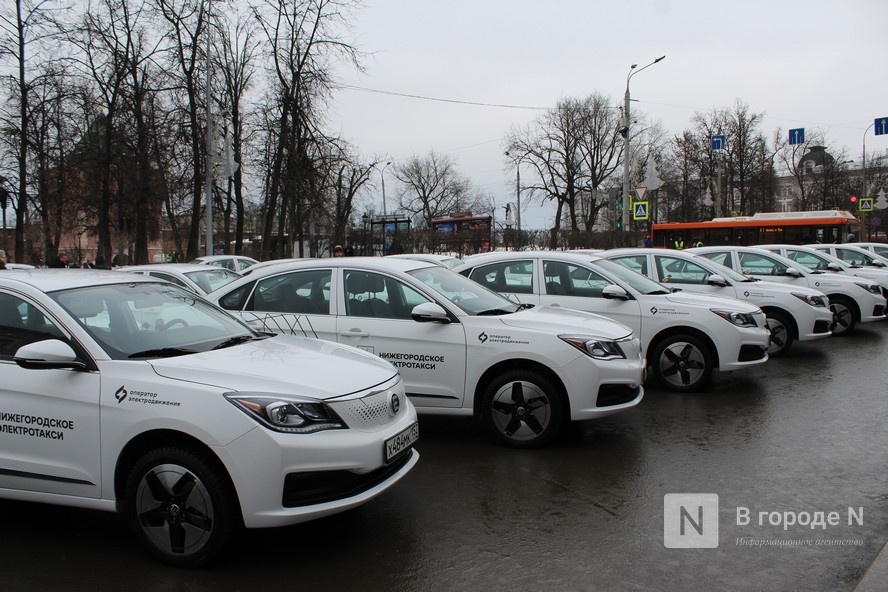 Еще 100 электротакси появятся в Нижнем Новгороде