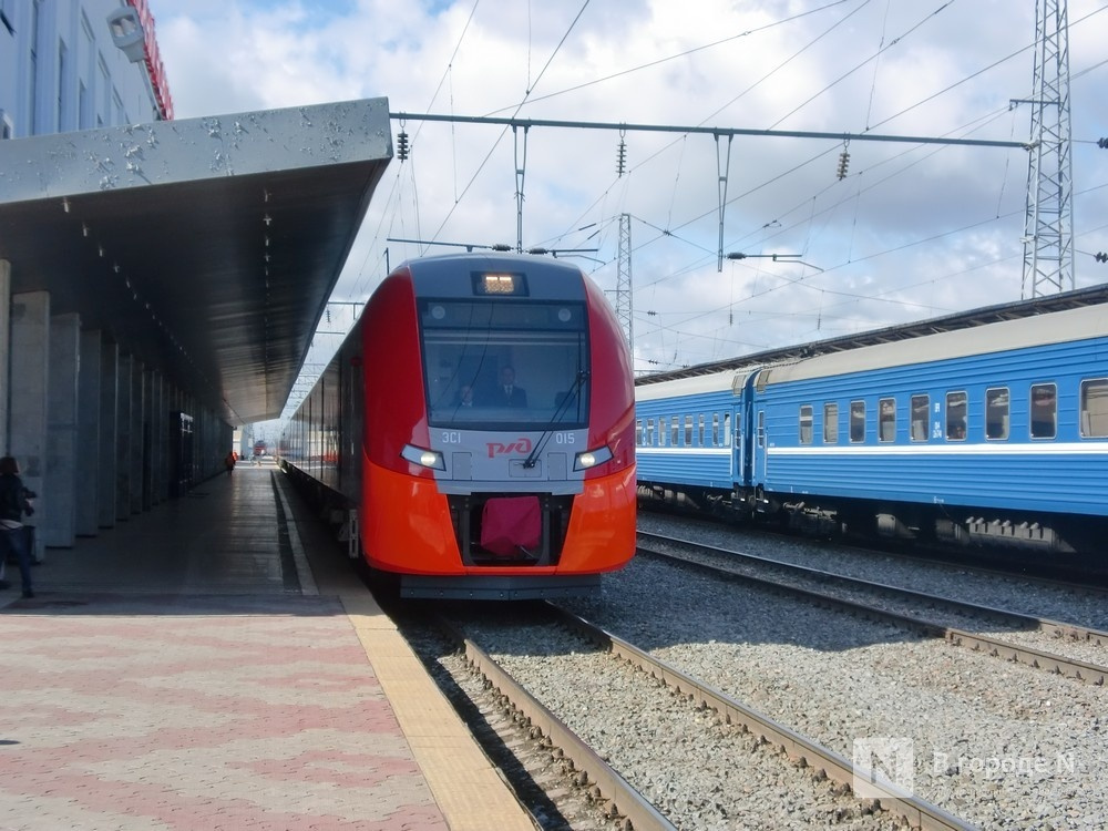 В МЖД ответили, почему не выпускали пассажиров поезда Нижний Новгород &mdash; Москва - фото 1