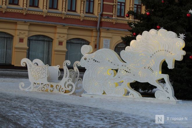 Самыми популярными персонажами нижегородских новогодних инсталляций стали олени - фото 21