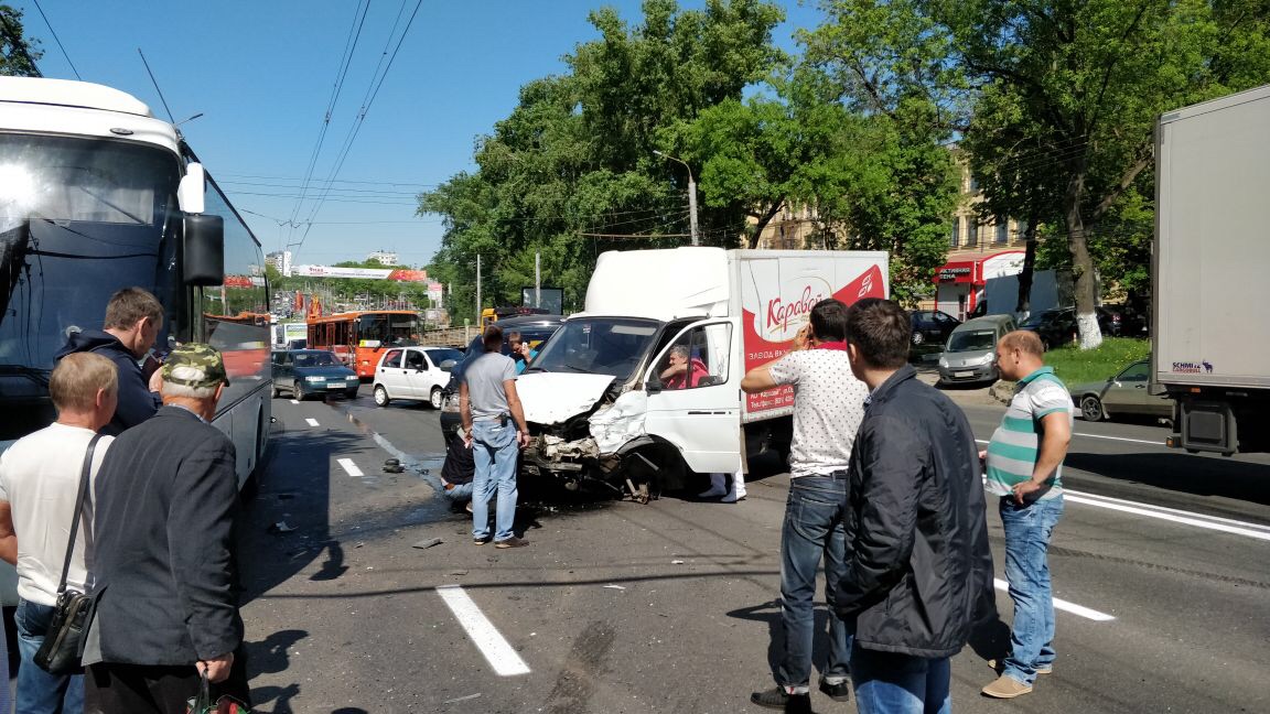 Появились сведения о пострадавших в массовой аварии на проспекте Гагарина (ФОТО) - фото 2